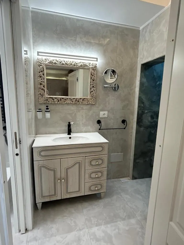 Suite Sole Bologna Centro Apartment