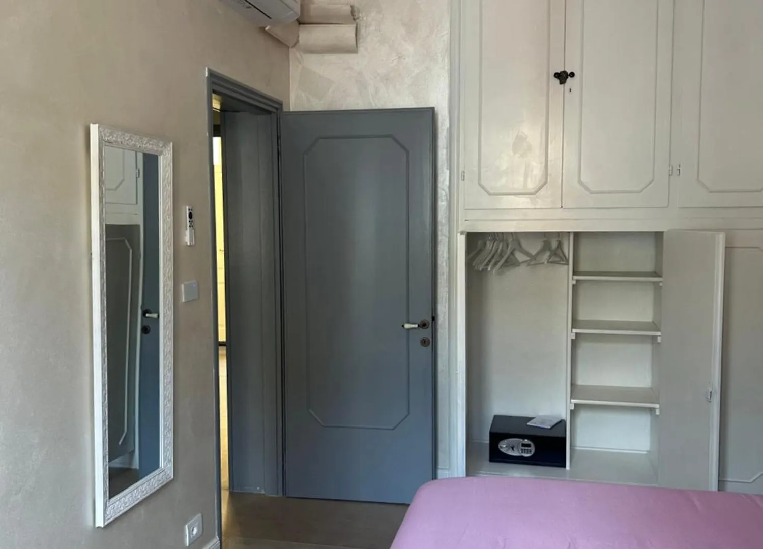 Suite Sole Bologna Centro 0*,  إيطاليا