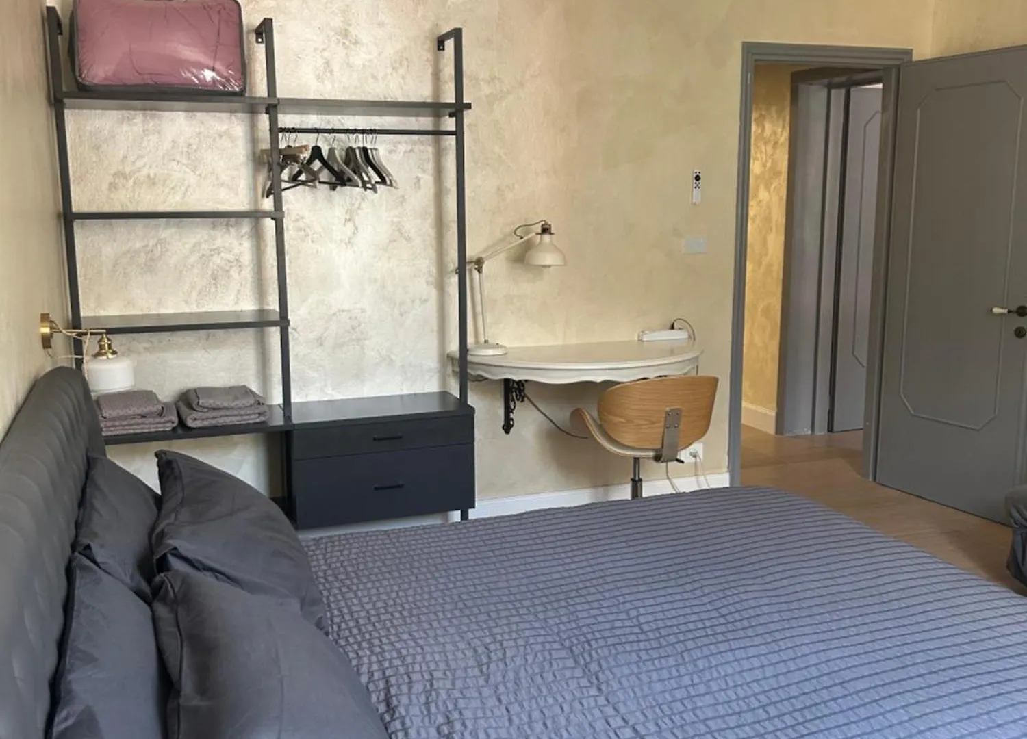 Suite Sole Bologna Centro 0*,